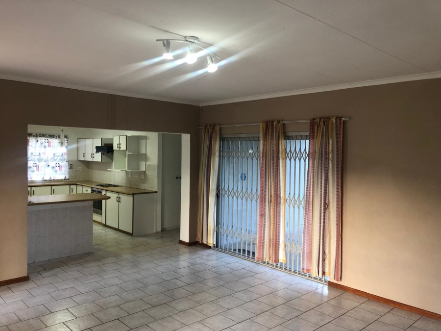 To Let 3 Bedroom Property for Rent in Country Club Western Cape